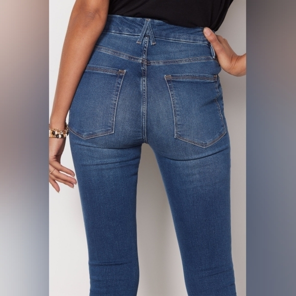 NWT Good American Good Waist Crop Jean $149 - Picture 7 of 13